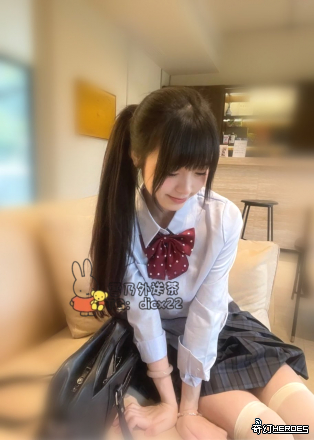 線 下 單 純 交 友(才怪)  g l e e z y：d i c 2   T G: d i c x  2 2